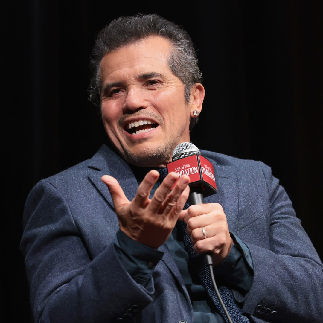  John Leguizamo attends a SAG-AFTRA Foundation Conversation for "The Green Veil" at SAG-AFTRA Foundation Robin Williams Center on April 22, 2024 in New York City. . 