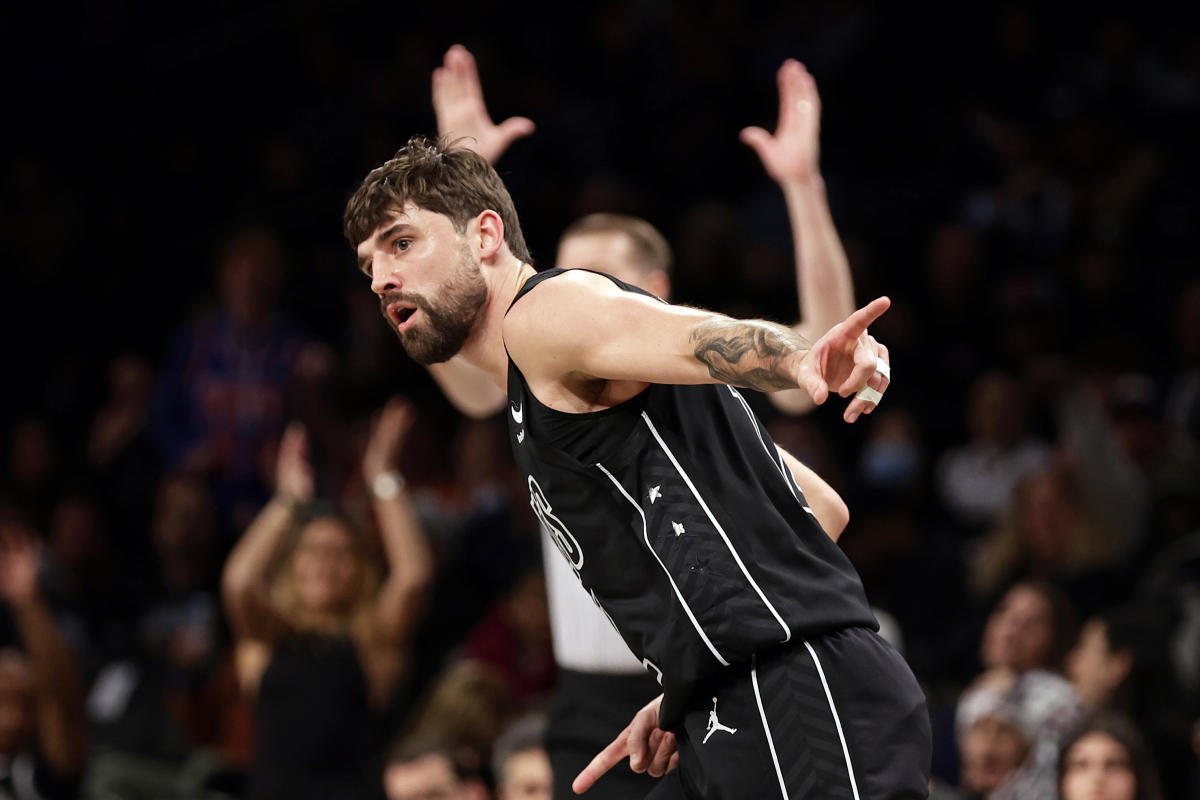 Nets trading Joe Harris, a two-time NBA 3-point leader, to the Pistons