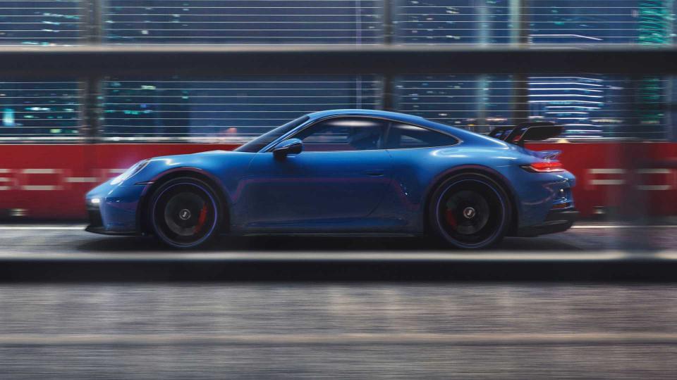 正式踏入 Nürburgring 賽道 7 分鐘門檻─2022 Porsche 911 GT3 隆重登場
