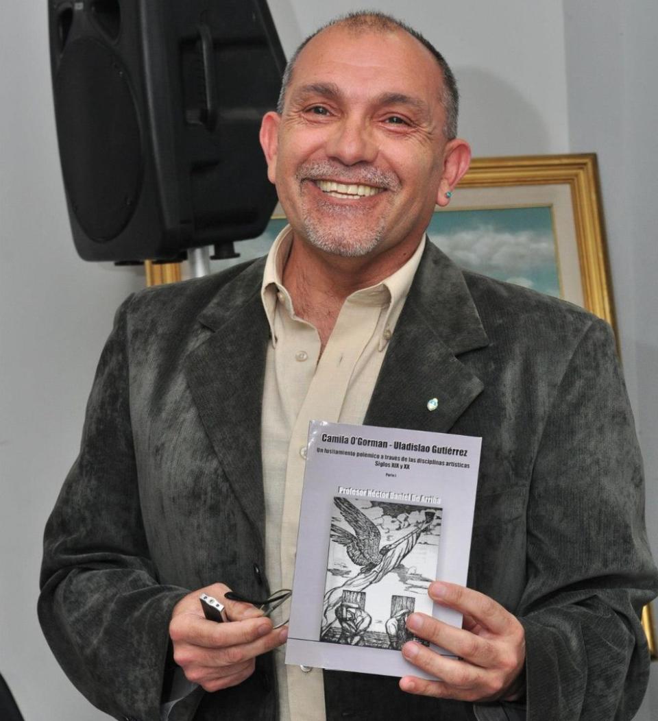 Héctor De Arriba, autor del libro sobre la vida de Camila 