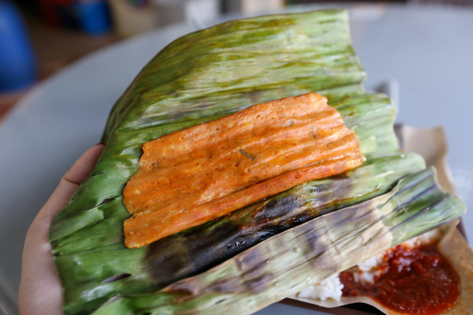 Sixth Avenue Nasi Lemak 11 - otak otak