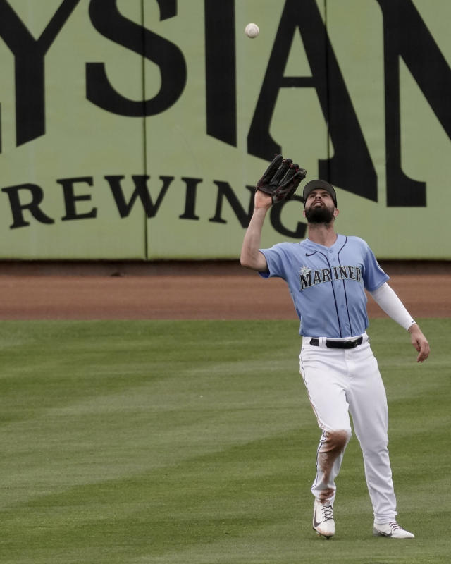 Mariners All-Star Jesse Winker says Bills Mafia through and though