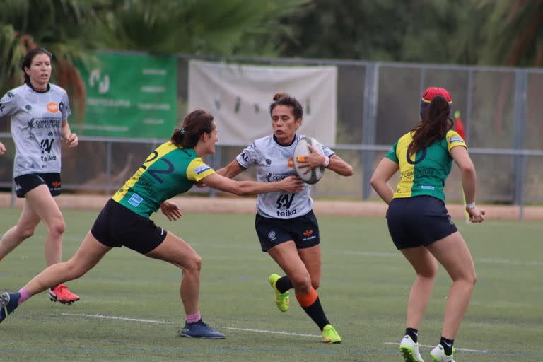 Gabriela Sánchez fue una de las pioneras que continuó su carrera en el rugby tras la 