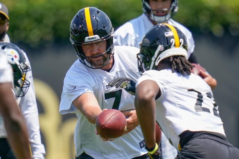 STEELERS-PRIMERA PRACTICA (AP)