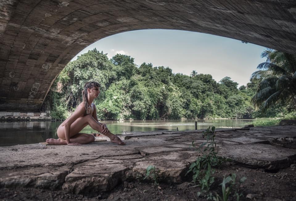 Bailarinas desnudas en La Habana