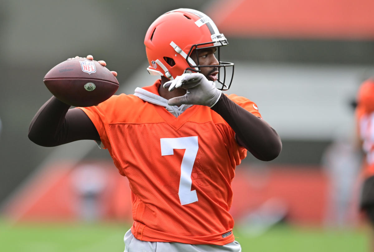 Jacoby Brissett to start Browns' preseason finale against Bears