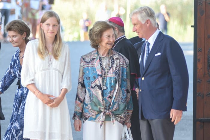 La reina Sofía junto a Felipe de Bélgica y su hija Eleonore