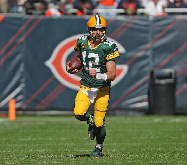 Green Bay Packers QB Aaron Rodgers yells at Chicago Bears after touchdown:  'I still own you!'