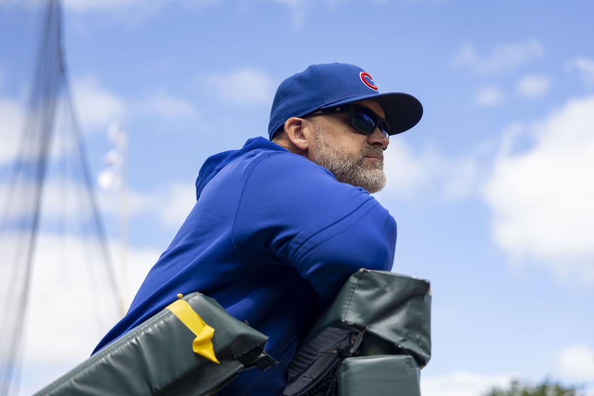 David Ross Doesn't Need a Haircut, Says He Came for Jewelry Even in Short  Season - Cubs Insider