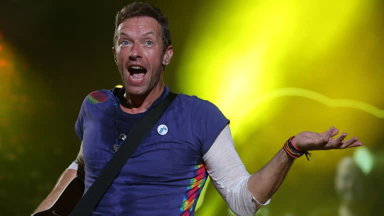 Coldplay, anoche, tocando en el estadio de Unico de La Plata