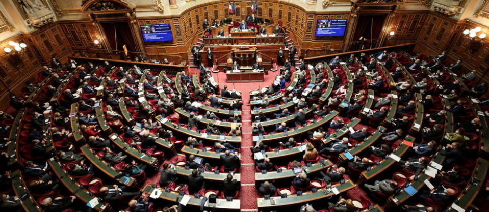 L'hémicycle perd sa sénatrice Catherine Fournier, disparue des suites d'une maladie.
