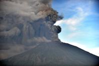 <p>General view of Mount Agung during an eruption seen from Kubu sub-district in Karangasem Regency, on Indonesia’s resort island of Bali on Nov. 26, 2017. (Photo: Sonny Tumbelaka/AFP/Getty Images) </p>