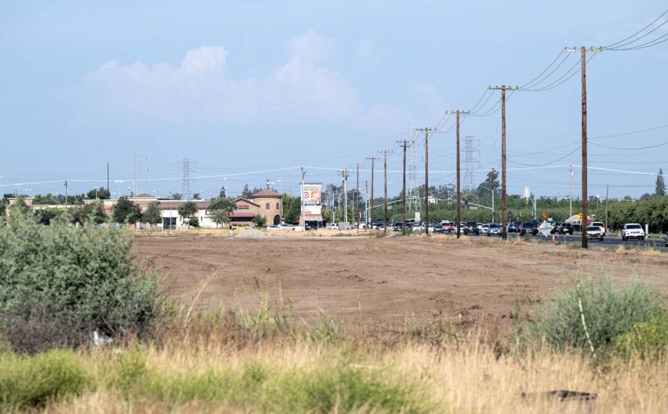 Site of new Crossroads West shopping center at Claribel and Oakdale roads in Riverbank, Calif., Wednesday, June 28, 2023. Andy Alfaro/aalfaro@modbee.com