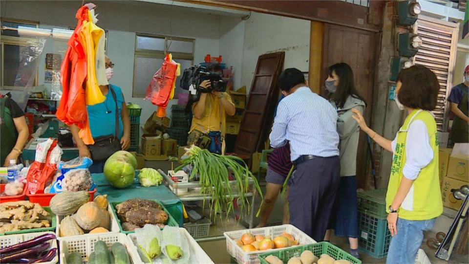 林佳龍掃街人氣旺　猛攻市政議題拚勝選