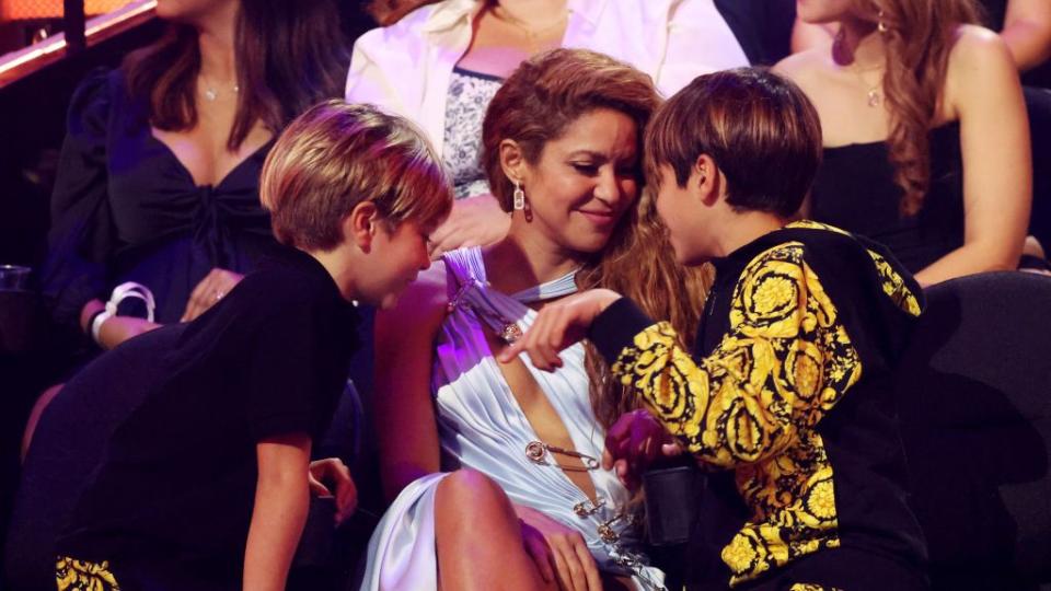 newark, new jersey september 12 l r sasha pique shakira and milan pique attend the 2023 mtv video music awards at prudential center on september 12, 2023 in newark, new jersey photo by mike coppolagetty images for mtv