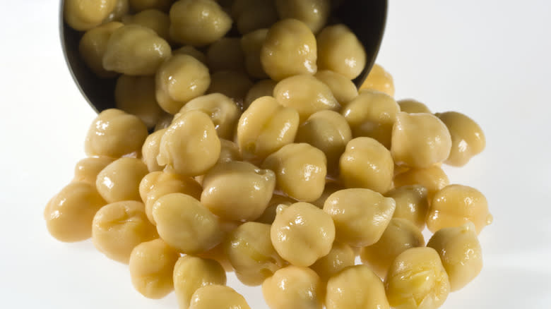 canned garbanzo beans