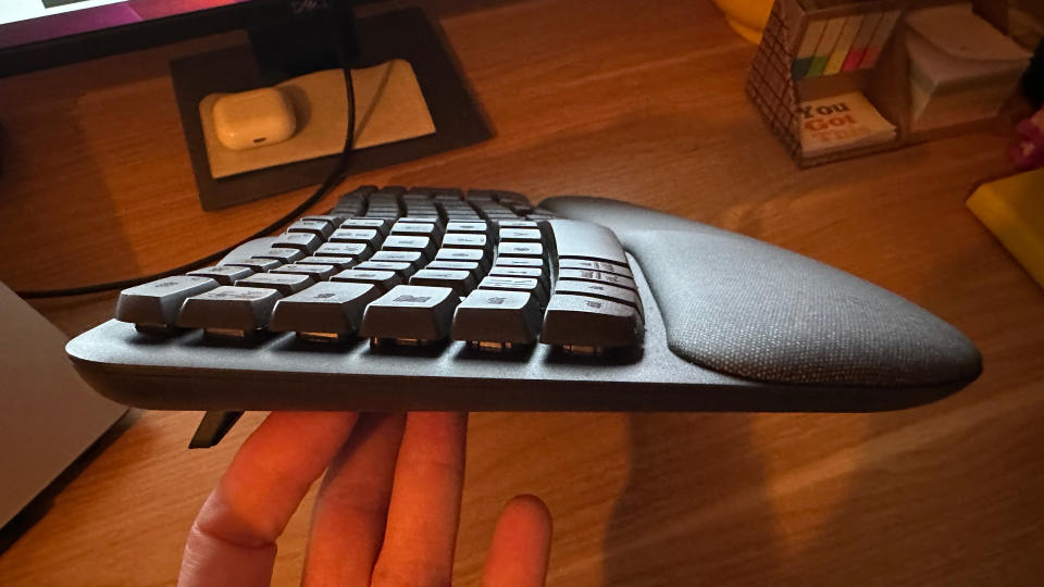 Logitech Wave keys on the side