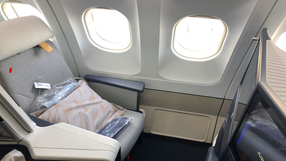 Air France business class. - Emily McNutt/CNN Underscored