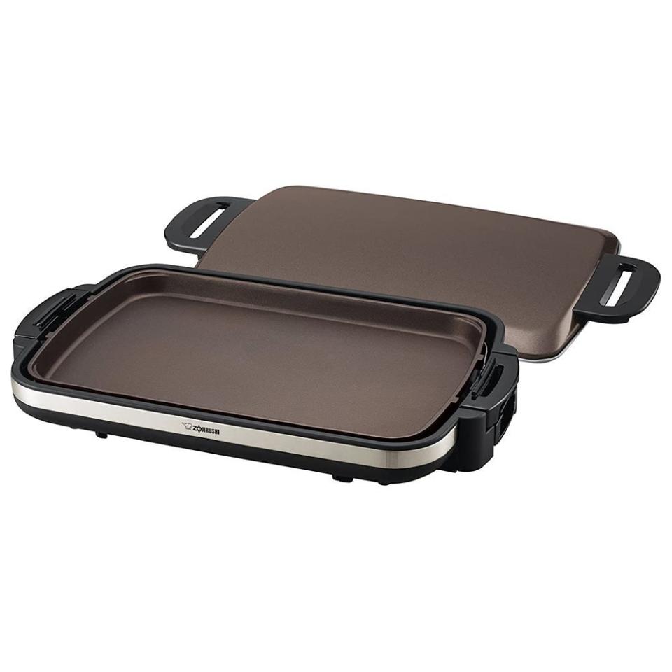 9) Zojirushi Gourmet Sizzler Electric Griddle