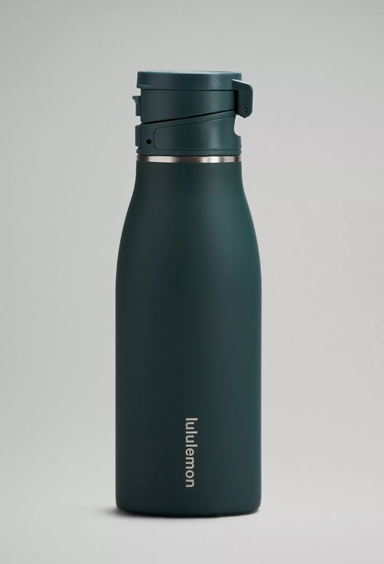 The Hot/Cold Bottle 17oz (photo via Lululemon)