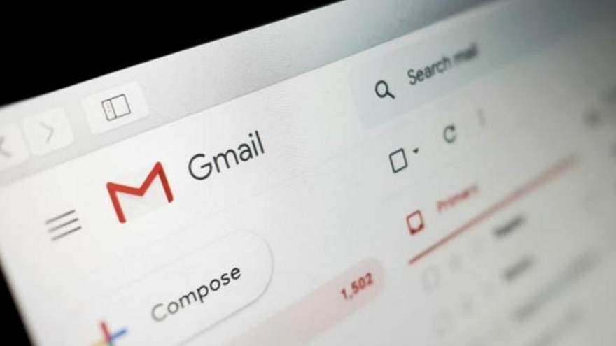 En su versión gratuita, Gmail dispone solo de hasta 15 GB de almacenamiento, incluidos los servicios Google Drive y Fotos