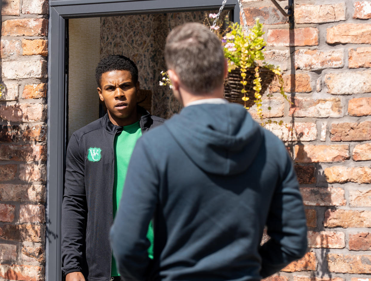 FROM ITV

STRICT EMBARGO - No Use Before Tuesday Tuesday 28th September 2021

Coronation Street - Ep 10447

Monday 4th October 2021 - 2nd Ep

PC Brody [DANIEL JILLINGS] calls at No.3 to apologise to James Bailey [NATHAN GRAHAM] in person. When he still insists heâ€™s not racist, James explains he made a judgement based on appearance and urges him to do better. 

Picture contact David.crook@itv.com 

Photographer - Danielle Baguley

This photograph is (C) ITV Plc and can only be reproduced for editorial purposes directly in connection with the programme or event mentioned above, or ITV plc. Once made available by ITV plc Picture Desk, this photograph can be reproduced once only up until the transmission [TX] date and no reproduction fee will be charged. Any subsequent usage may incur a fee. This photograph must not be manipulated [excluding basic cropping] in a manner which alters the visual appearance of the person photographed deemed detrimental or inappropriate by ITV plc Picture Desk. This photograph must not be syndicated to any other company, publication or website, or permanently archived, without the express written permission of ITV Picture Desk. Full Terms and conditions are available on  www.itv.com/presscentre/itvpictures/terms