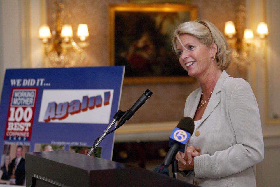 Actress Meredith Baxter, seen speaking at JFK Medical Center in 2003. She'll be the guest speaker Feb. 17 at the CARP (Comprehensive Alcoholism Rehabilitation Program) luncheon at the Four Seasons.