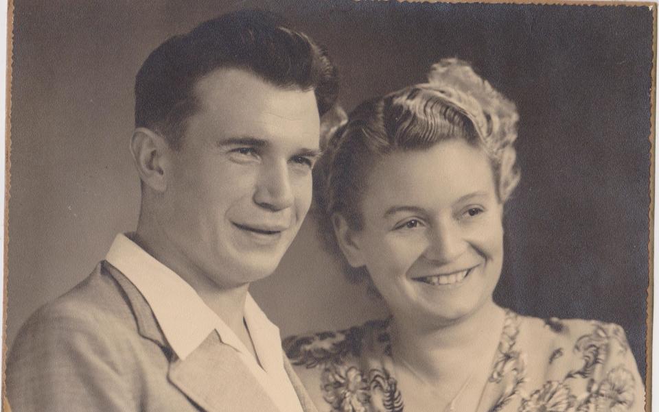 Raoul & Aimee Janier-Dubry, 1943,