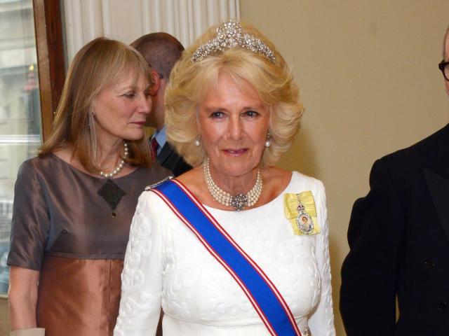 Queen Elizabeth announces she wants Camilla to be named Queen Consort when  Charles becomes king - CBS News