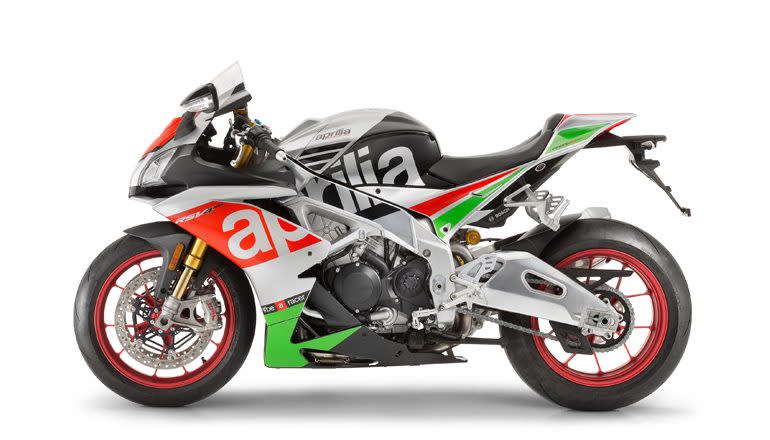 2017 Aprilia RSV4 RF First Ride