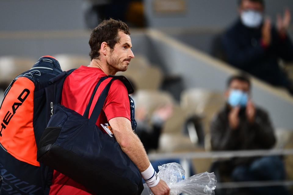 Andy Murray leaves the court after his first round loss against Stanislas Wawrinka on Day 1 of The Roland Garros 2020.