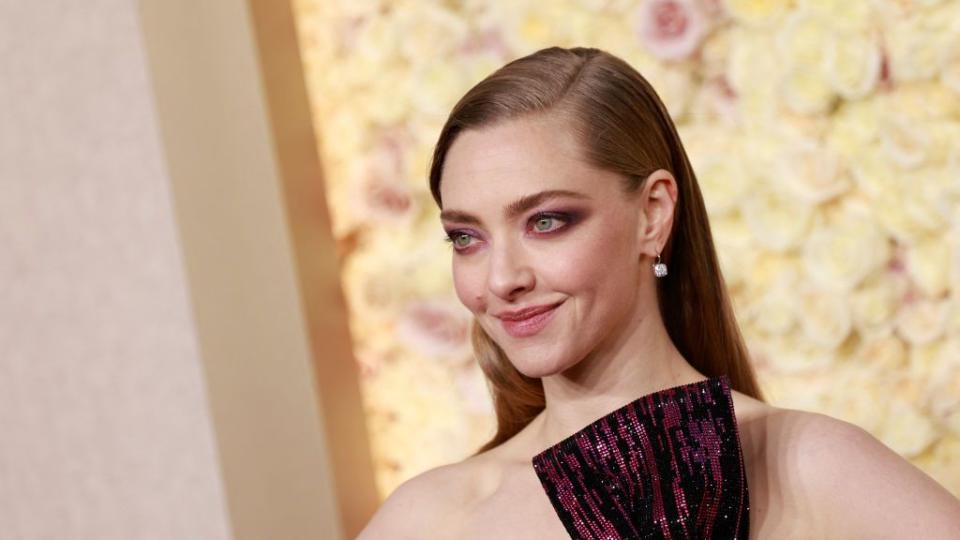 Amanda Seyfried Is Striking in a Bejeweled Bow Gown and Vampy Glam at