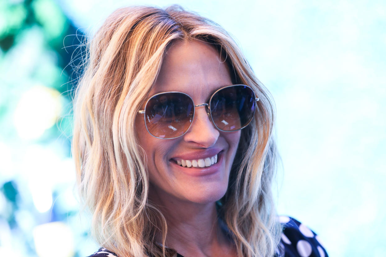 PACIFIC PALISADES, LOS ANGELES, CALIFORNIA, USA - OCTOBER 05: Actress Julia Roberts wearing a Michael Kors set arrives at the 10th Annual Veuve Clicquot Polo Classic Los Angeles held at Will Rogers State Historic Park on October 5, 2019 in Pacific Palisades, Los Angeles, California, United States. (Photo by Xavier Collin/Image Press Agency/Sipa USA)