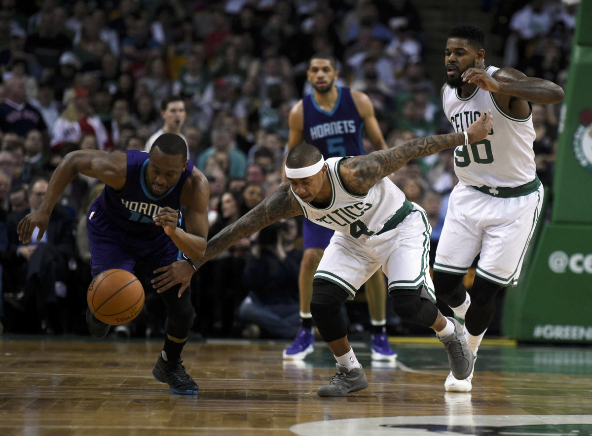 Hornets sign Isaiah Thomas for rest of season