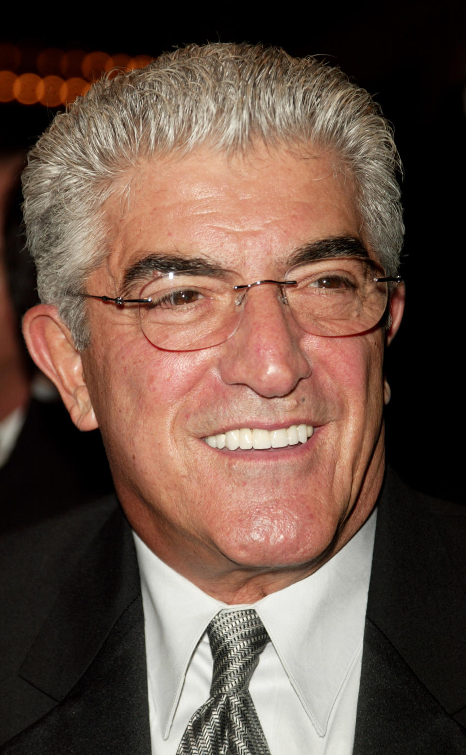 <p>Mit Scorsese-Klassikern wie „Good Fellas“ und „Casino“ sowie seiner Rolle als Phil Leotardo in „Die Sopranos“ schrieb der US-Amerikaner Frank Vincent Film- und TV-Geschichte. Er verkörperte den fluchenden, italoamerikanischen Mafiaboss wie kein anderer. Er verstarb im Alter von 78 Jahren. (Bild: ddp Images) </p>