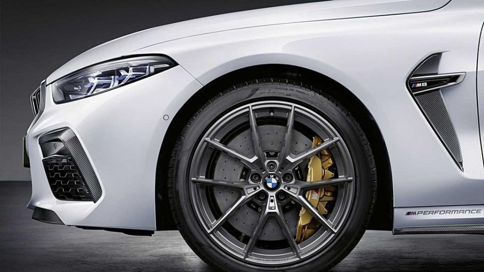 讓性能視覺更熱血，BMW推出M8的M Performance Parts改裝套件