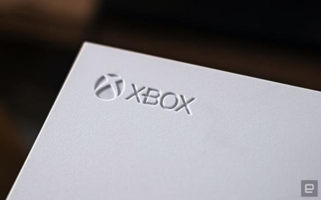 Microsoft begins removing paid Xbox Live requirement for free-to-play games