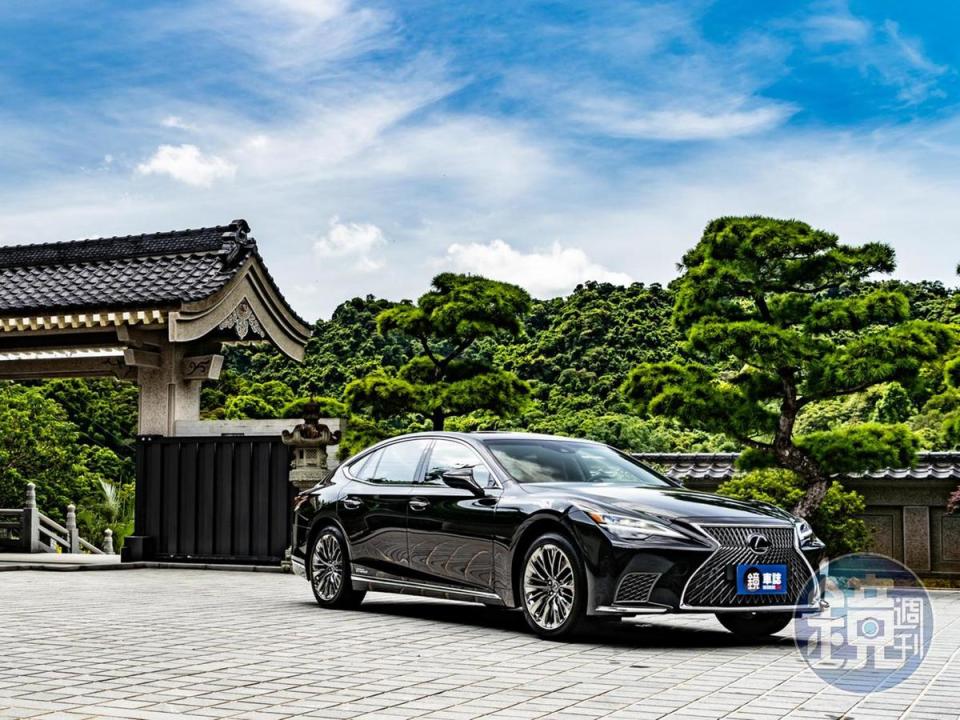 LEXUS LS 500h旗艦版