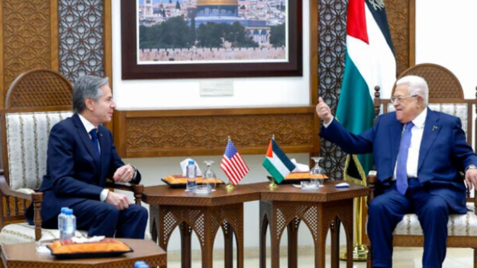 美國務卿布林肯（Antony Blinken）1月10日會晤巴勒斯坦領袖阿巴斯（Mahmoud Abbas）。（圖／翻攝自《以色列時報》）