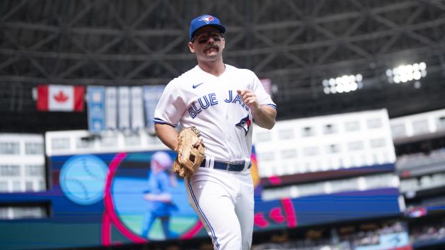 Blue Jays' Davis Schneider hits home run in first career MLB at