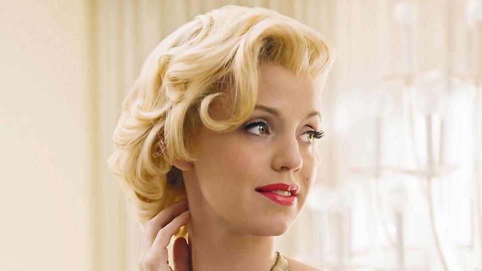 <p>Garner played Monroe in the 2015 miniseries, <em>The Secret Life of Marilyn Monroe. </em>Garner told <a href="https://www.today.com/video/kelli-garner-talks-the-secret-life-of-marilyn-monroe-454408259809" rel="nofollow noopener" target="_blank" data-ylk="slk:Today;elm:context_link;itc:0;sec:content-canvas" class="link "><em>Today</em></a> that she was "extremely apprehensive" to take on the role. "It's Marilyn Monroe, you know? Those are really, really big shoes. And I wasn't sure if I could pull it off." </p>