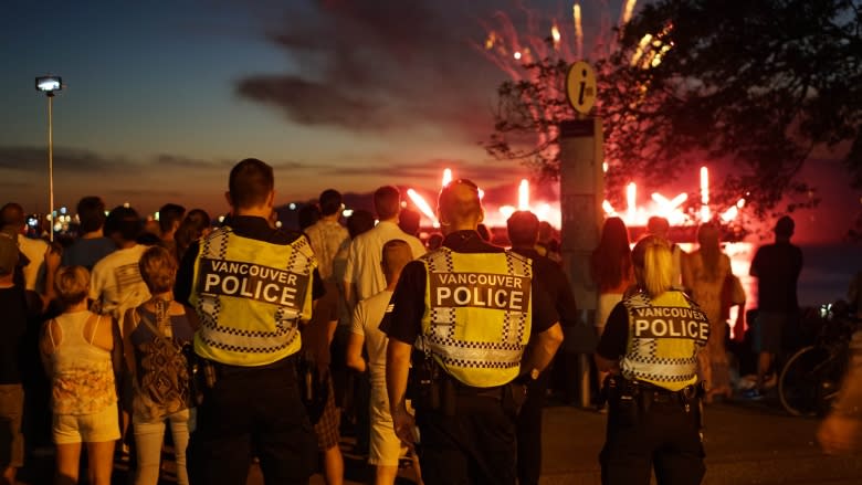 Vancouver's Celebration of Light continues with team Australia