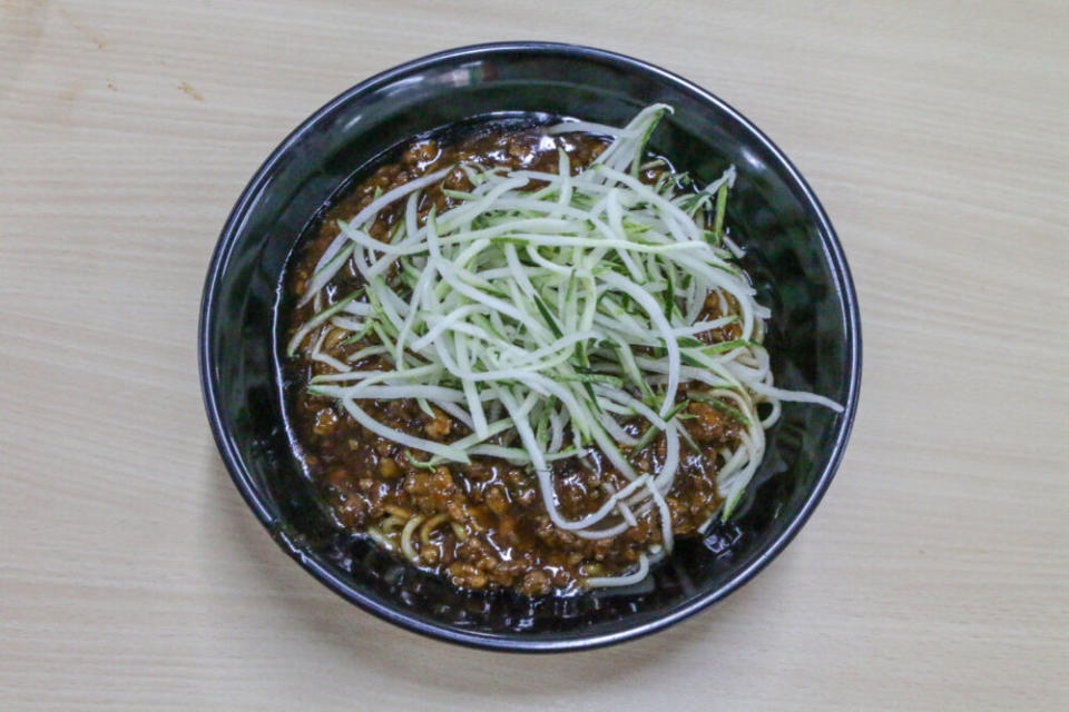 Hong Peng La Mian Xiao Long Bao - Zha Jiang Mian