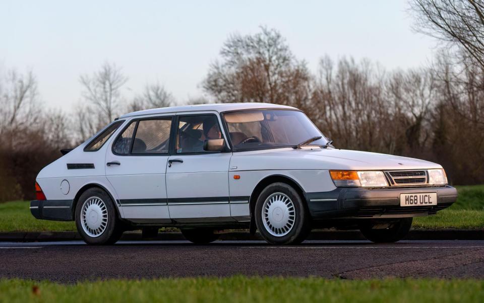 1991 Saab 900 best classic cars to buy for less than £5,000 in 2024