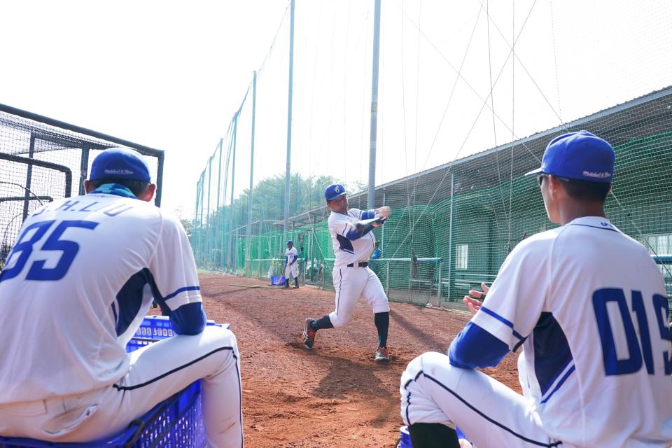 富邦悍將秋訓在稻江科技暨管理學院的棒球場，取自富邦悍將粉絲團