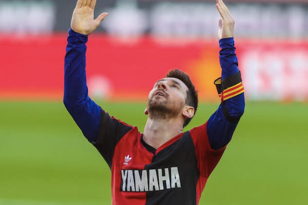 Messi hommage Maradona