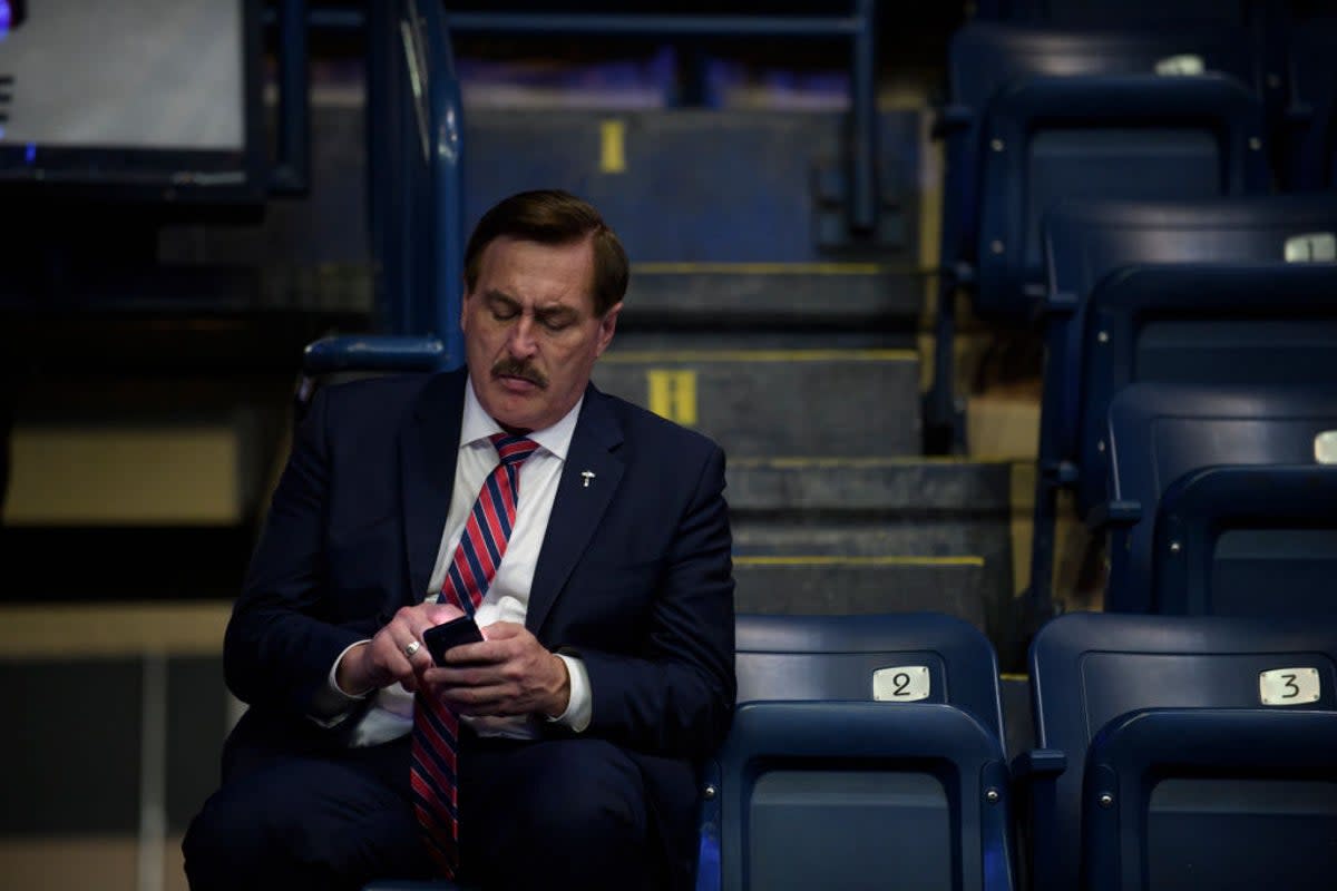 MyPillow CEO Mike Lindell at Donald Trump’s rally in Ohio (Getty Images)