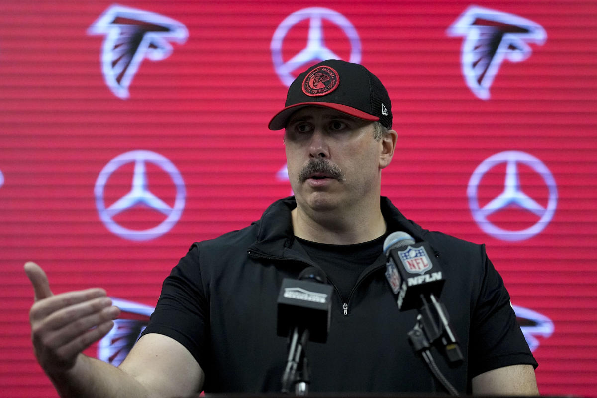 Atlanta Falcons Fantasy Football Fallout: Arthur Smith Tells Drake London  Owners to 'Worry' - Sports Illustrated Atlanta Falcons News, Analysis and  More