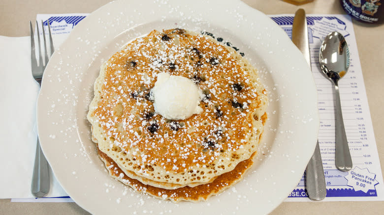 chocolate chip pancakes