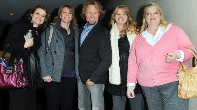 Where Kody Brown's Sister Wives, Meri, Janelle, Christine and Robyn, Stand With Each Other 05